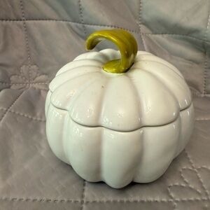Food Network White Stoneware Pumpkin